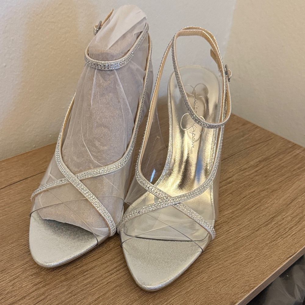 NWT Jessica Simpson novia stiletto.